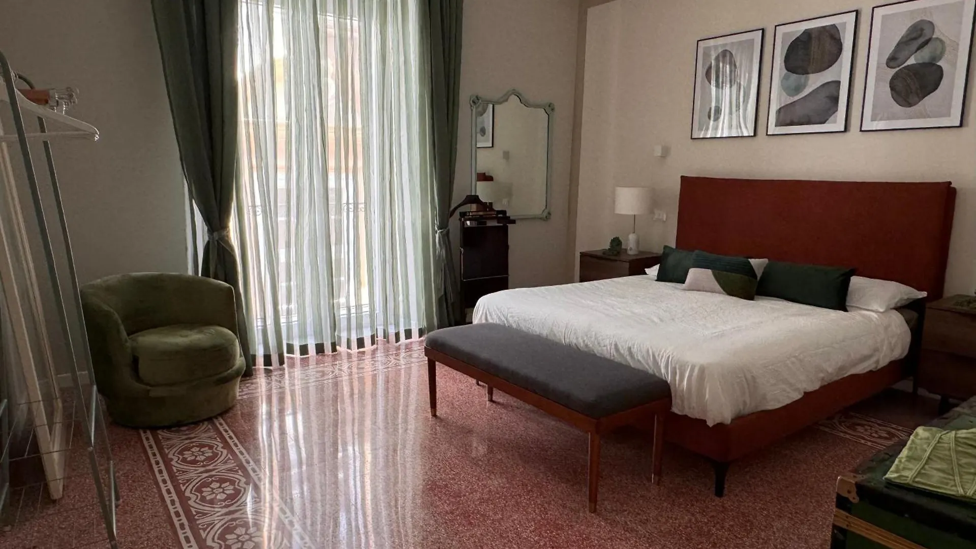 Luxury Cathedral Apartments 巴勒莫
