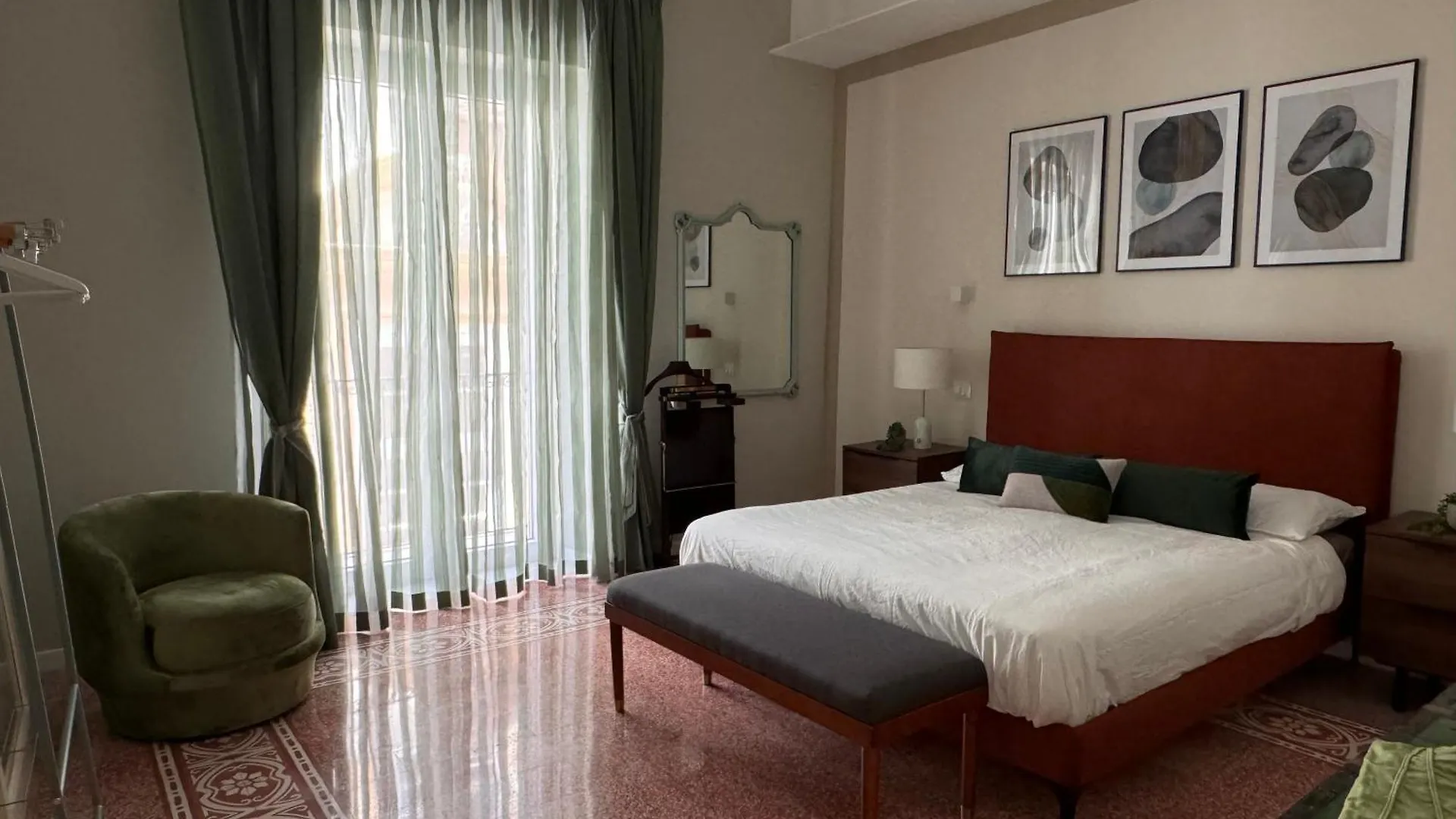 Luxury Cathedral Apartments Palermo
