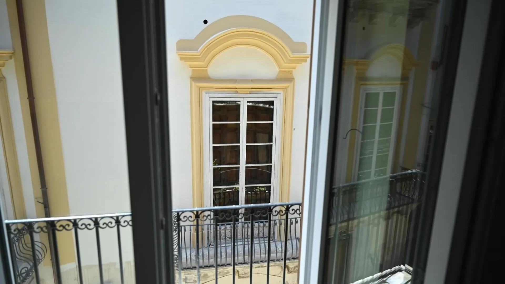 Luxury Cathedral Apartments Palermo